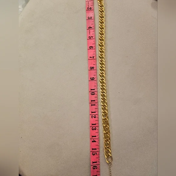 New Chain Necklace - Picture 2 of 2